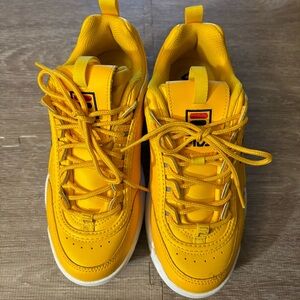 FILA Disruptor Women's Size 7 Athletic Canary Yellow Sneaker Shoes 5FM01125-725